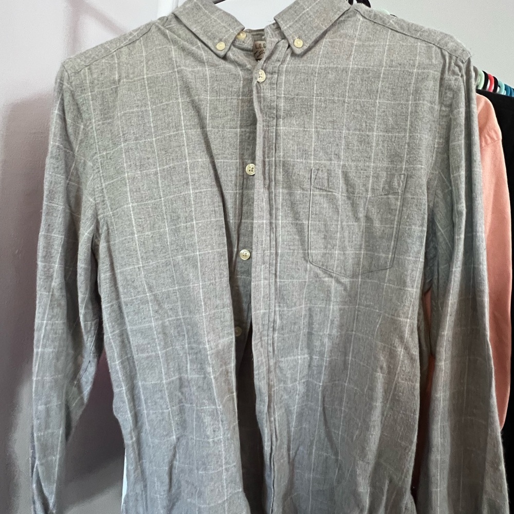 H&M Gray Plaid Button-Up Shirt